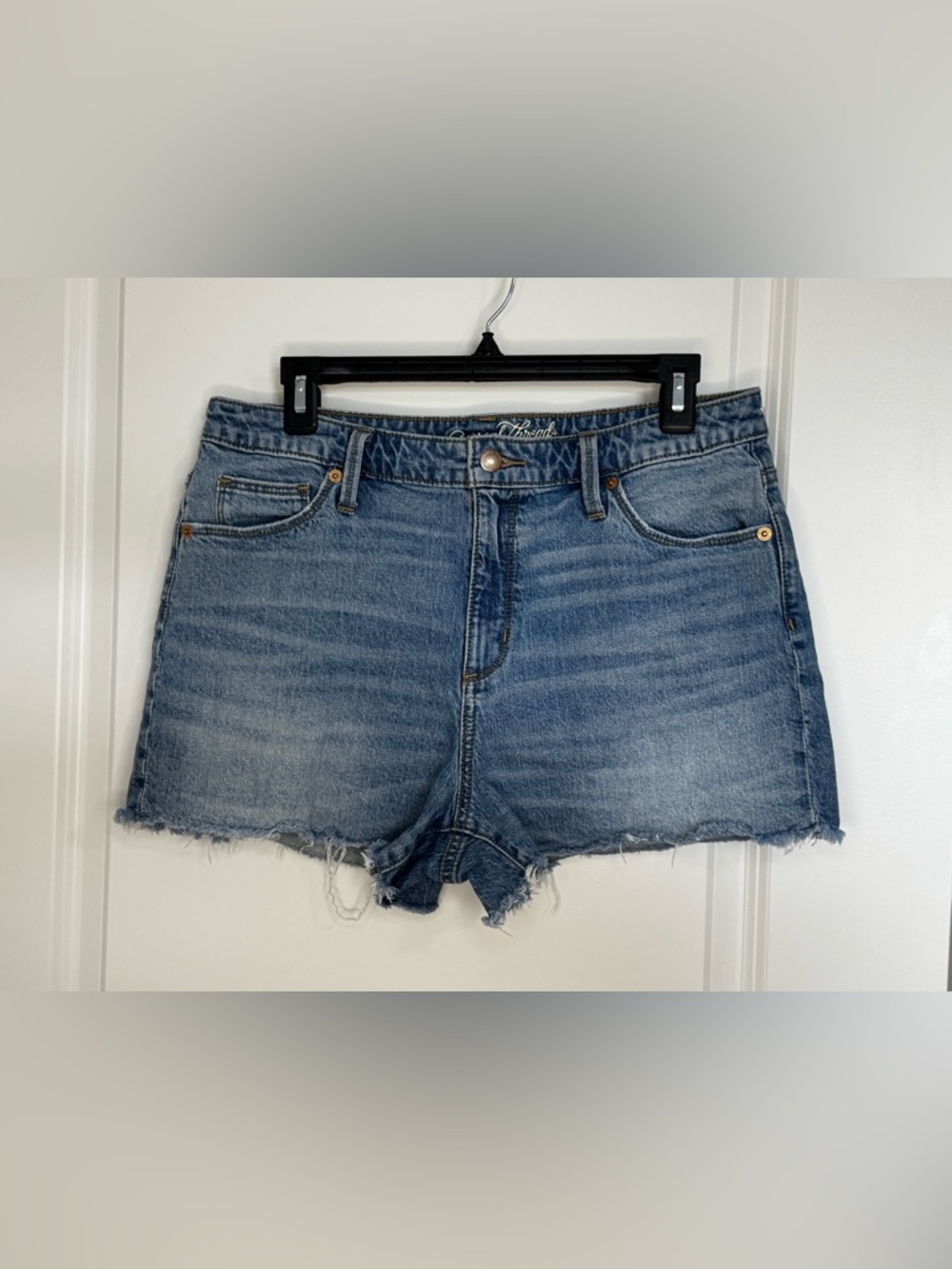 Universal Thread High Rise Shortie Denim Shorts Frayed Hem Size 12/31
